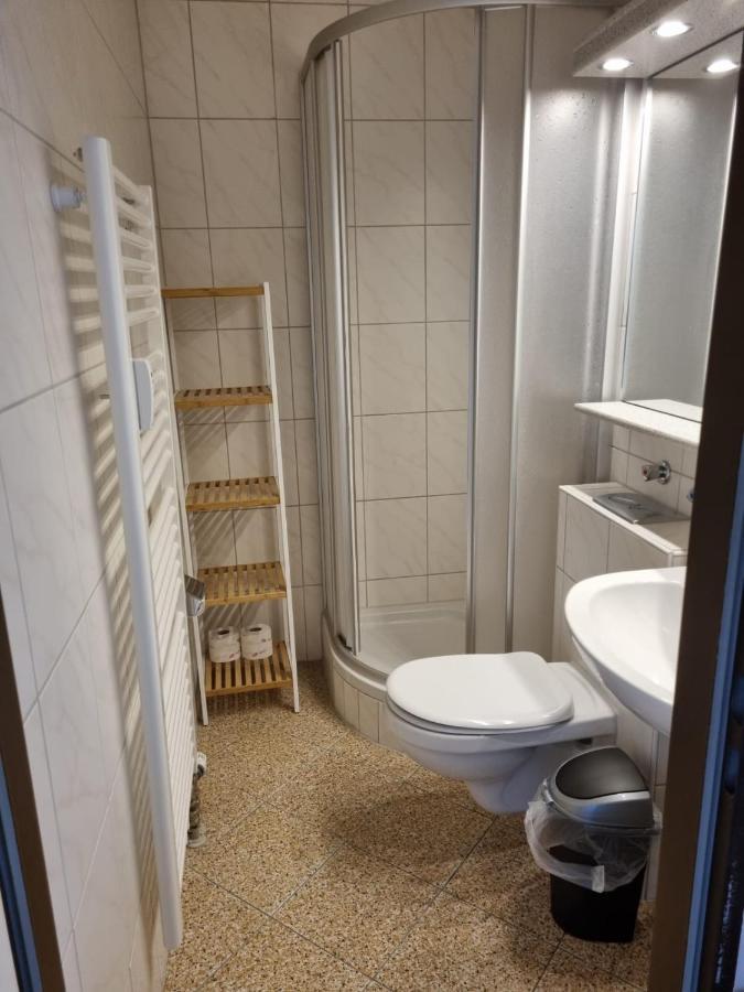 B515 Schoene Und Einladende Ferienwohnung In Schoener Umgebung Lahnstein Esterno foto